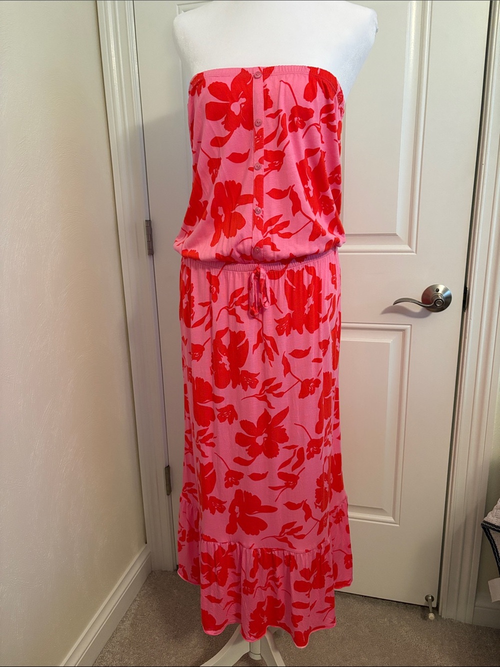 NWOT Strapless Pink and Red Floral Maxi Dress
